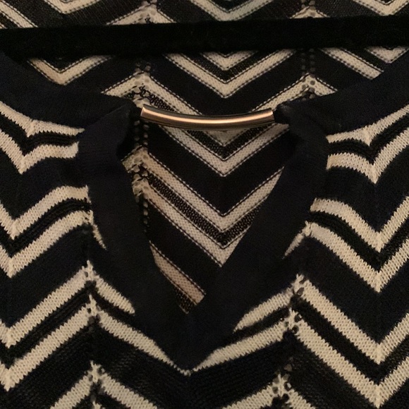 WHBM geometric pattern knit tunic - Picture 5 of 13